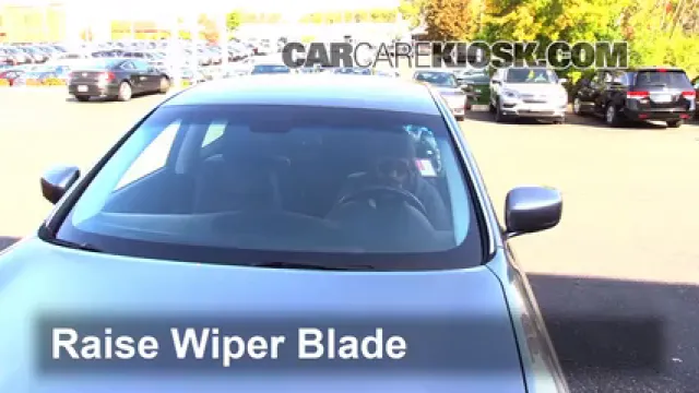 2011 Infiniti M37 X 3.7L V6 Balais essuie-glace avant Changer les balais des essuie-glace